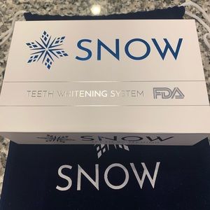 SNOW teeth whitening kit brand new with box